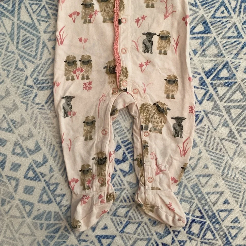 Burt’s Bees Lamb Onsie & Hat